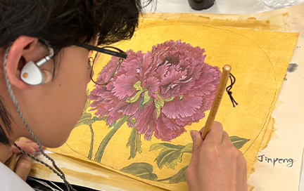 Gongbi Painting Workshop Inspires ABAC Freshmen